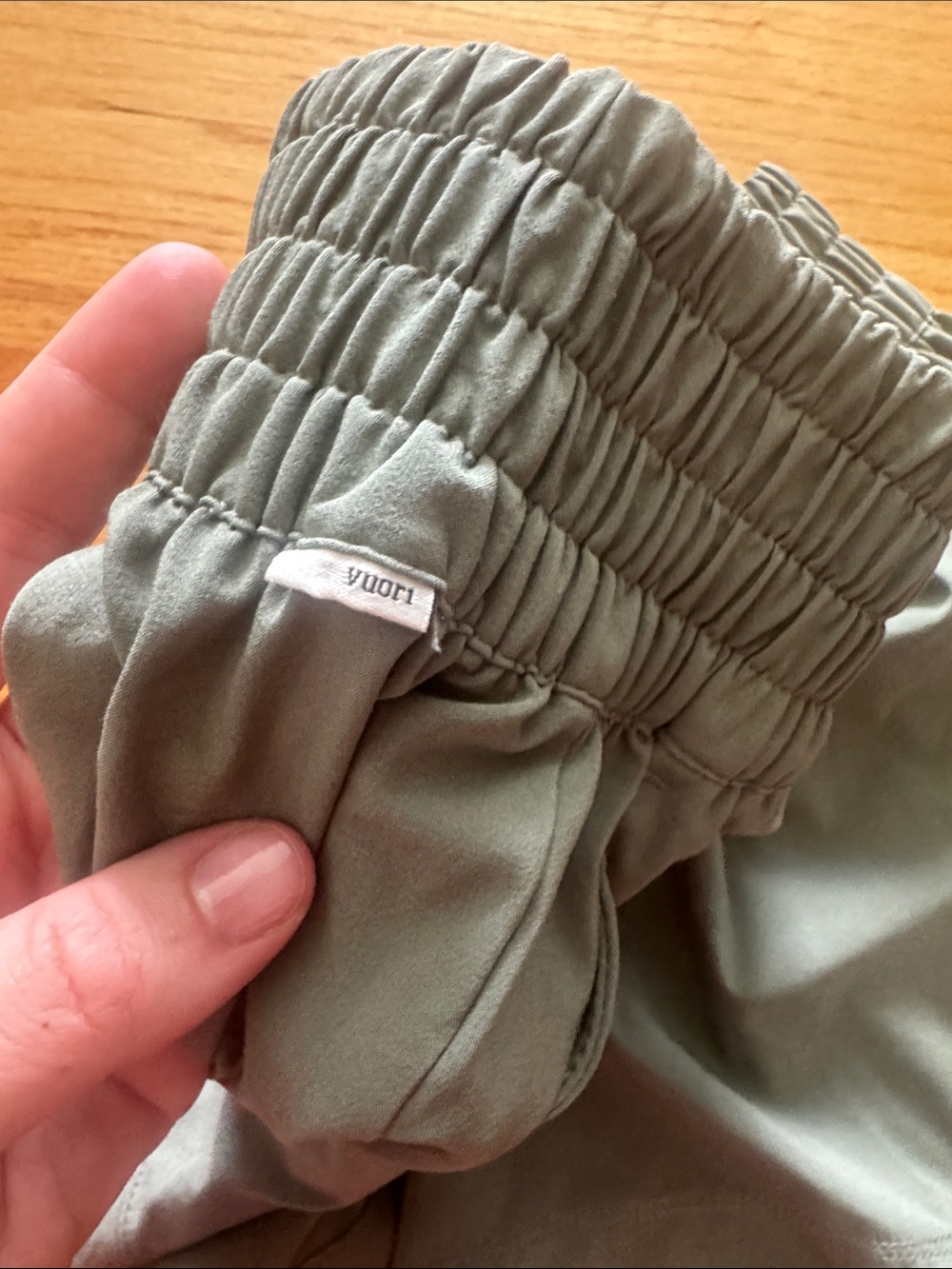 Vuori Villa Shorts NWOT pistachio green XS - Picture 6 of 7